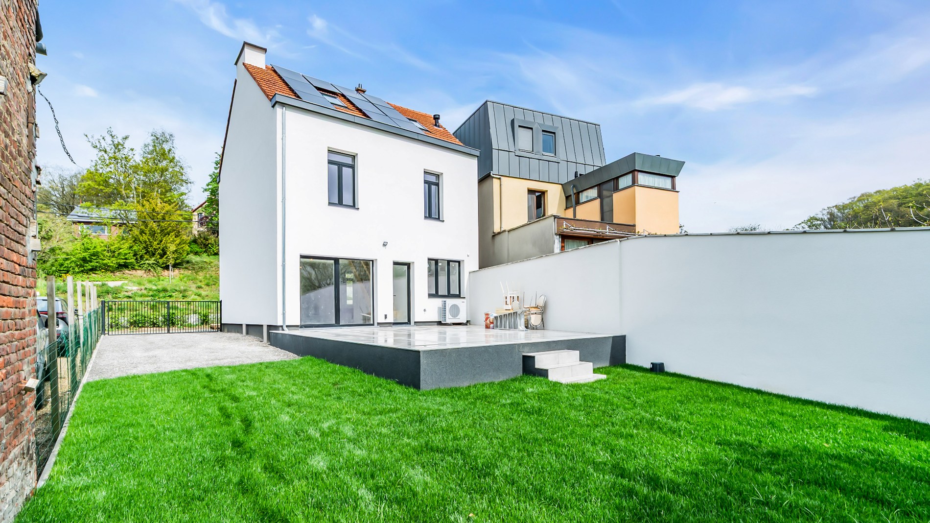 LINDEN (grens Kessel-Lo) groot huis met grote tuin - foto 1