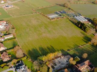 Located in a sought-after neighbourhood, close to Le Messager and Waterloo Golf Club, this superb plot of land measuring approximately 4,091 m²...