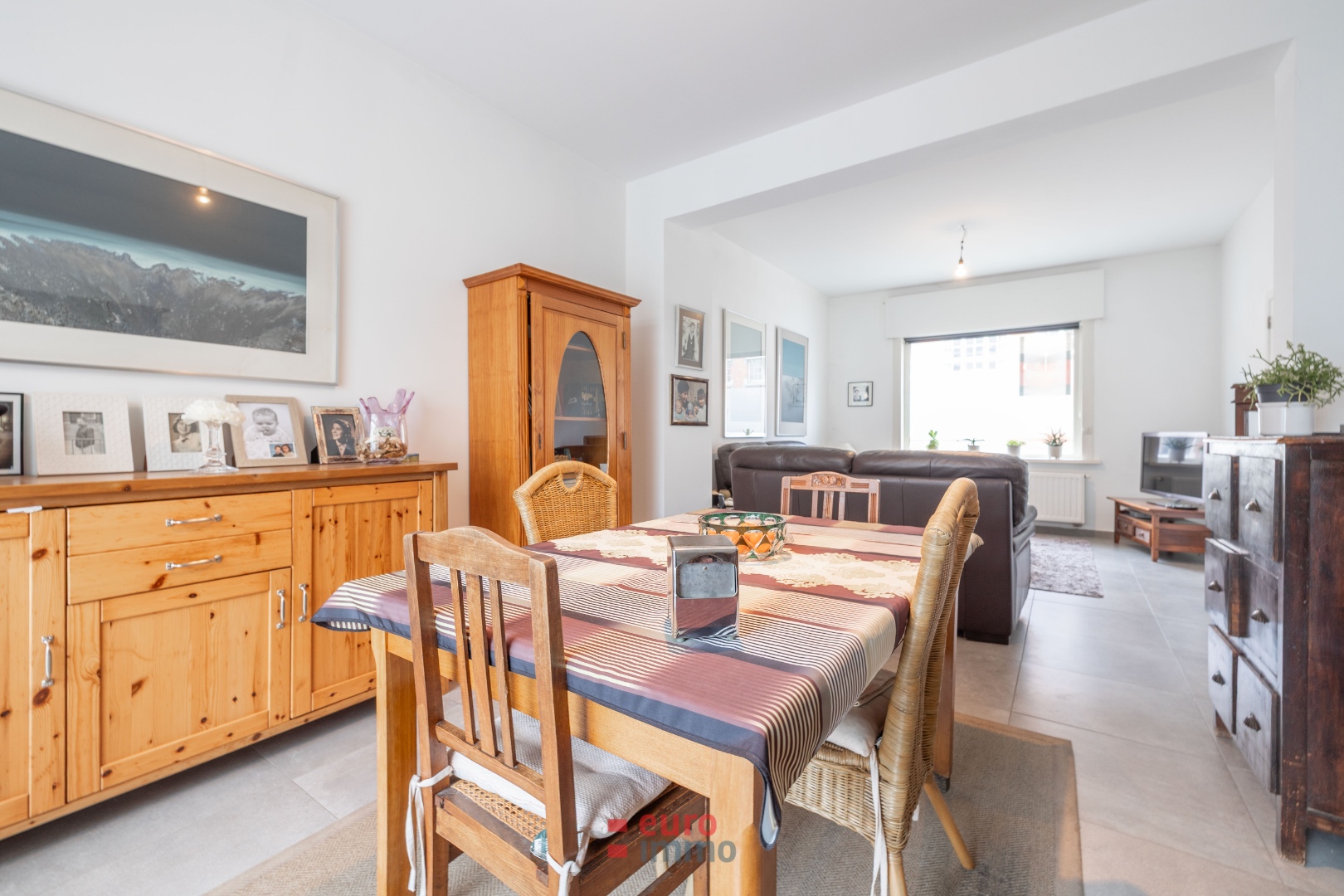 Lichtrijk gerenoveerd appartement in het hart van de stad! - foto 5