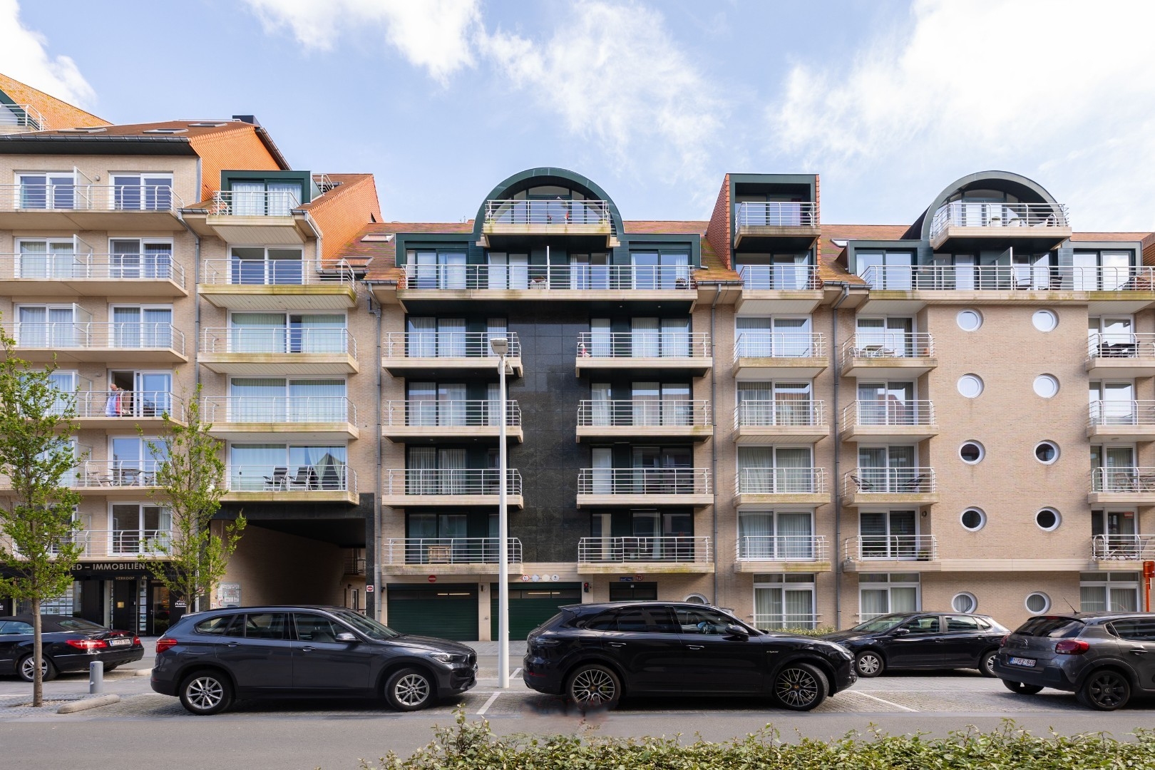 Gemeubeld appartement met terras nabij het strand te Nieuwpoort - foto 1