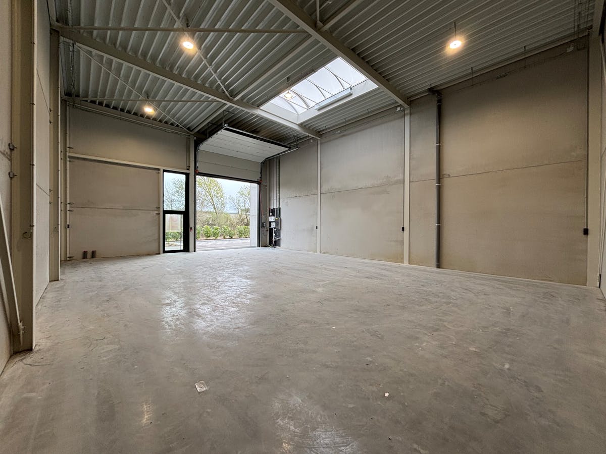 KMO-unit van 150 m² te huur in Heros KMO-park te Hasselt - foto 4