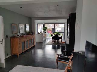 Voor meer info of bezichtiging contacteer mij op volgende nummer: 0486/03.24.59Instapklare gezinswoning met tuin en 3 slpk nabij de vaart in...