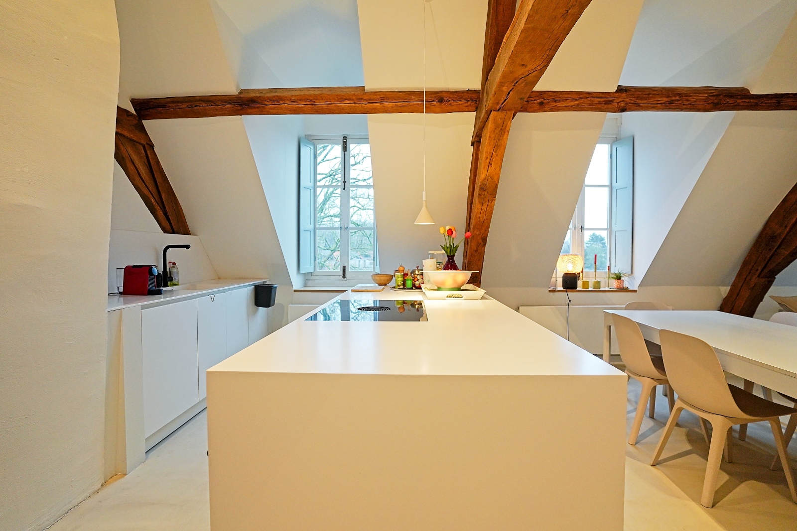 Karaktervol, luxe appartement in gerestaureerd historisch abdijgebouw gelegen in ommuurd park van 2,5 hectare. - foto 4