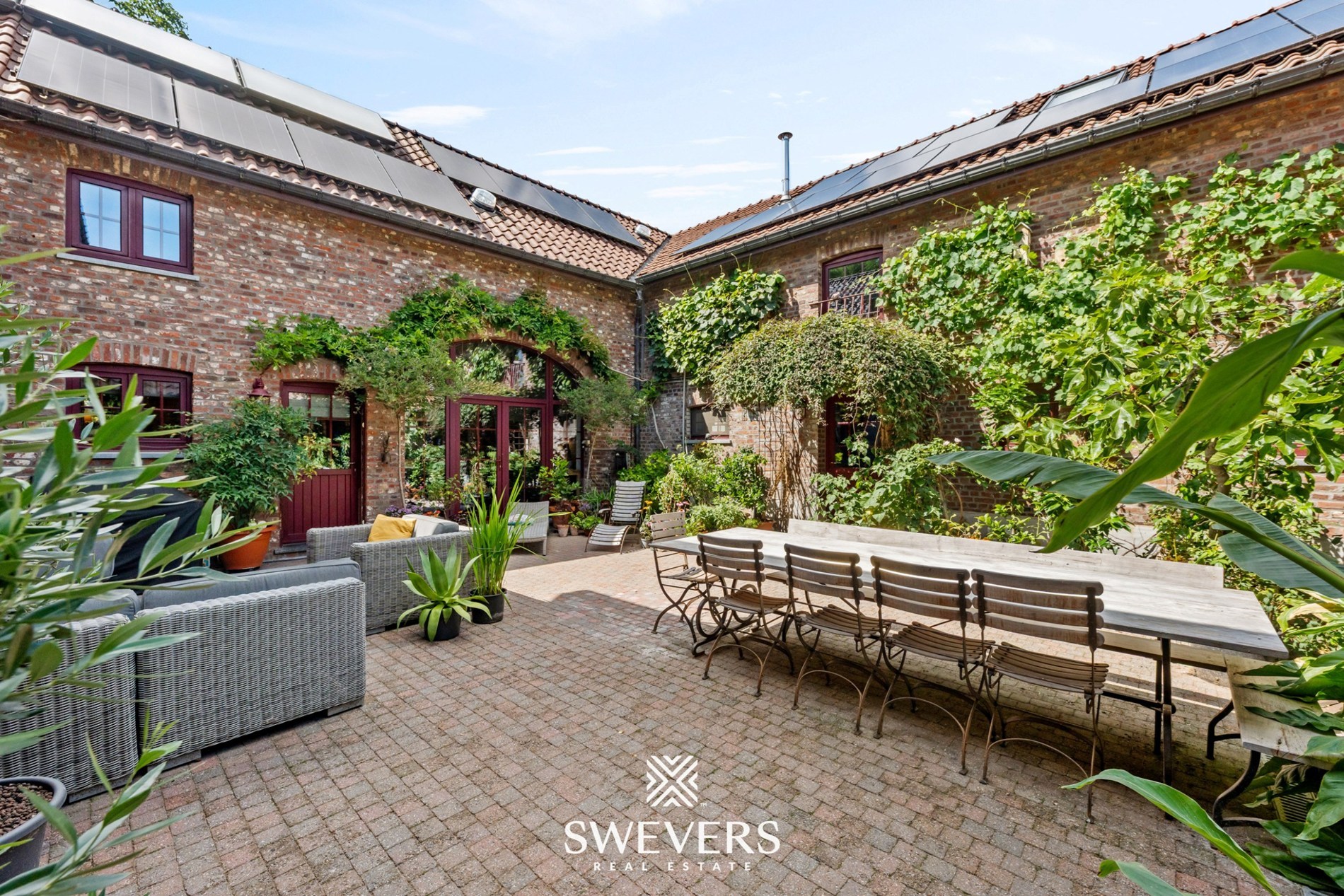 Vierkantshoeve met 2 woonentiteiten, 11 slpk. en 617 m² woonruimte - foto 5