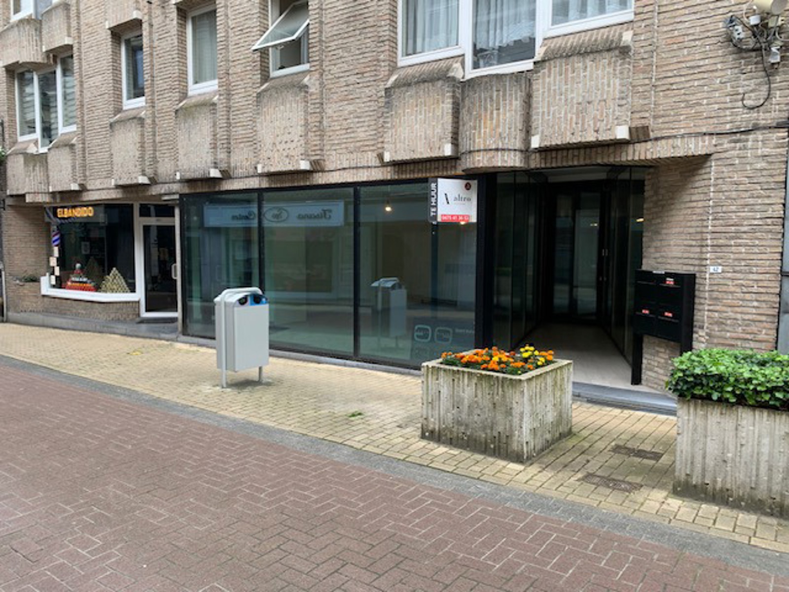 Commerciële tussenruimte in centrumstraat - foto 4