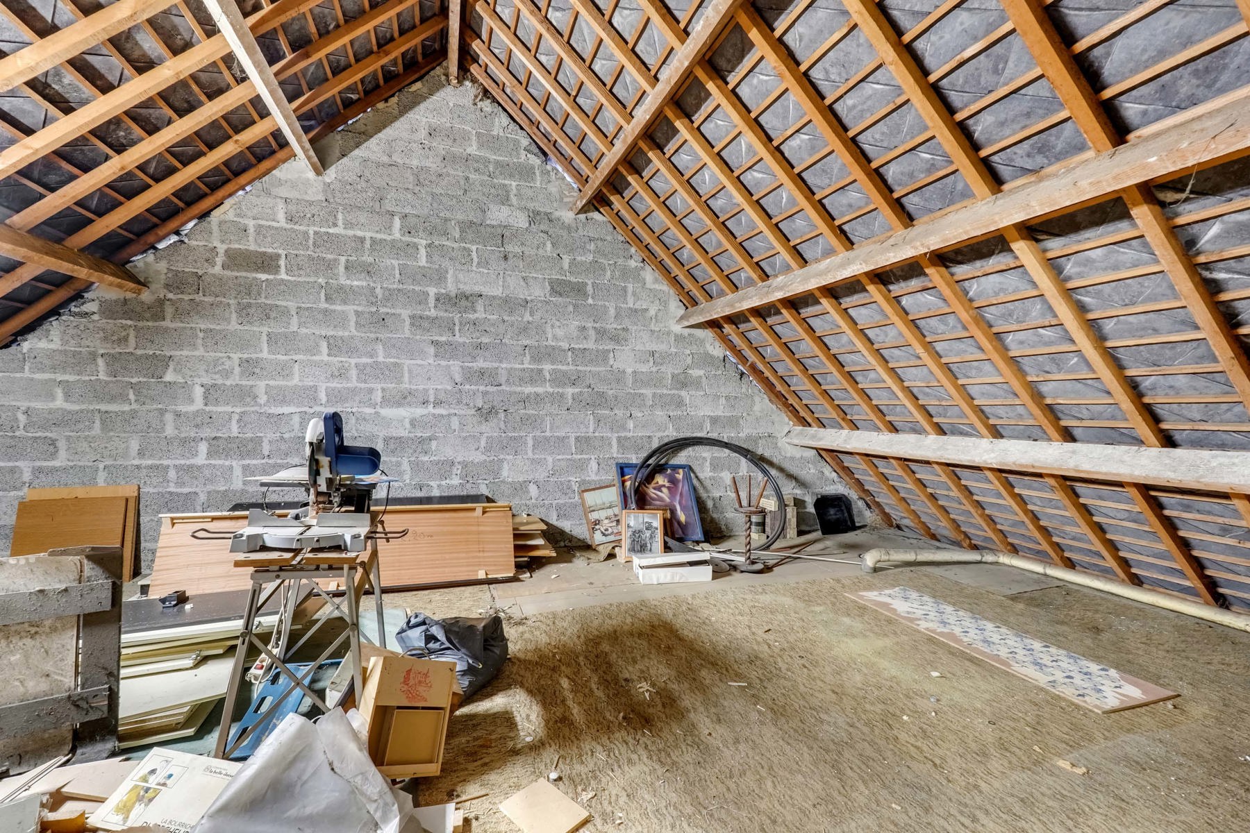 Ruim appartement met 4 slaapkamers - foto 2