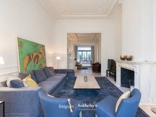 Dit gemeubileerde duplexappartement is ideaal gelegen tussen de Jardin du Roi en de Étangs d’Ixelles, in een statig huis in art nouveau-stijl...