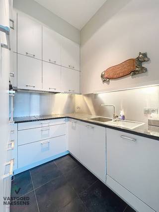 Dit schitterende appartement is gelegen in de recente residentie "WELLINGTON GOLF", de residentie kenmerkt zich door zijn tijdloze architectuur...