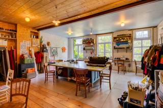 Charmant en authentiek herenhuis met tuin en atelier in hartje UkkelIn het levendige centrum van Ukkel ligt dit karaktervolle herenhuis met tal van...