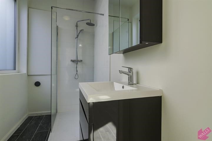 Appartement à louer à Anvers avec 1 chambre - photo 4