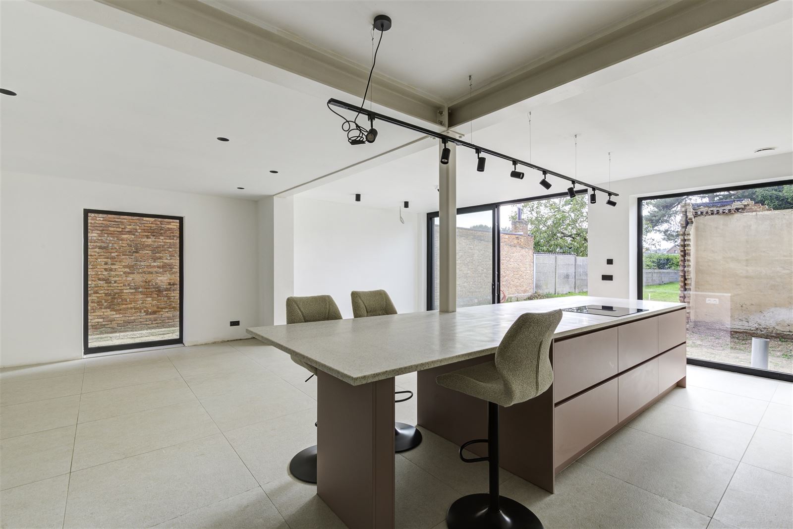 Verder af te werken energiezuinige woning met 4 slaapkamers - foto 4