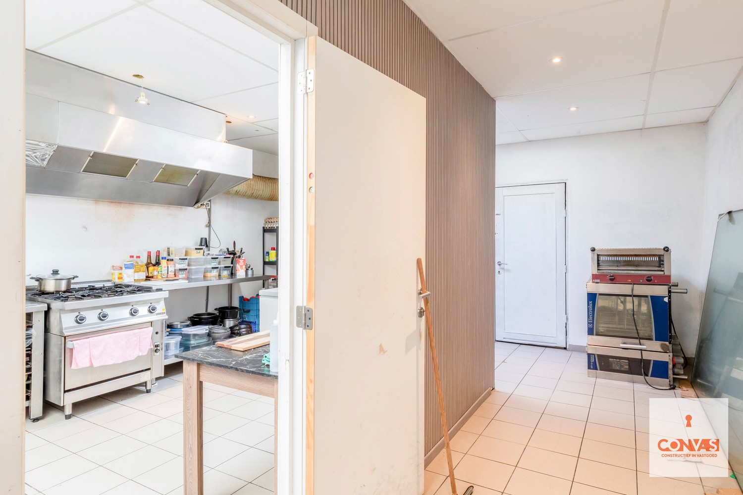 Opbrengsteigendom met woning en horecazaak - photo 5
