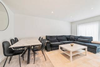 [[ DIT PAND NEEMT DEEL AAN DE ERA OPEN HUIZEN DAG OP 14/3 VAN 17:30 TOT 18:30 ]] oek naar een woning met potentieel én uitstekende ligging? Deze...