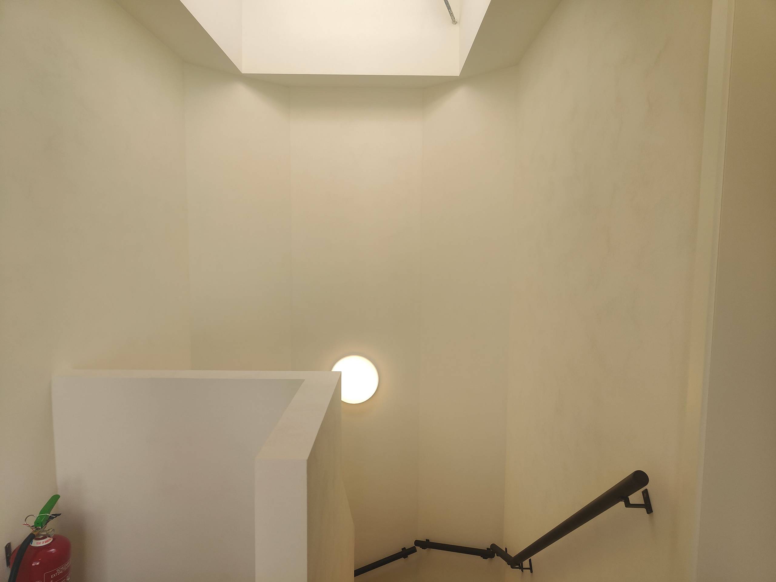 Nieuwbouwappartement met 2 slaapkamer en balkon te Sint-Kruis. - foto 3