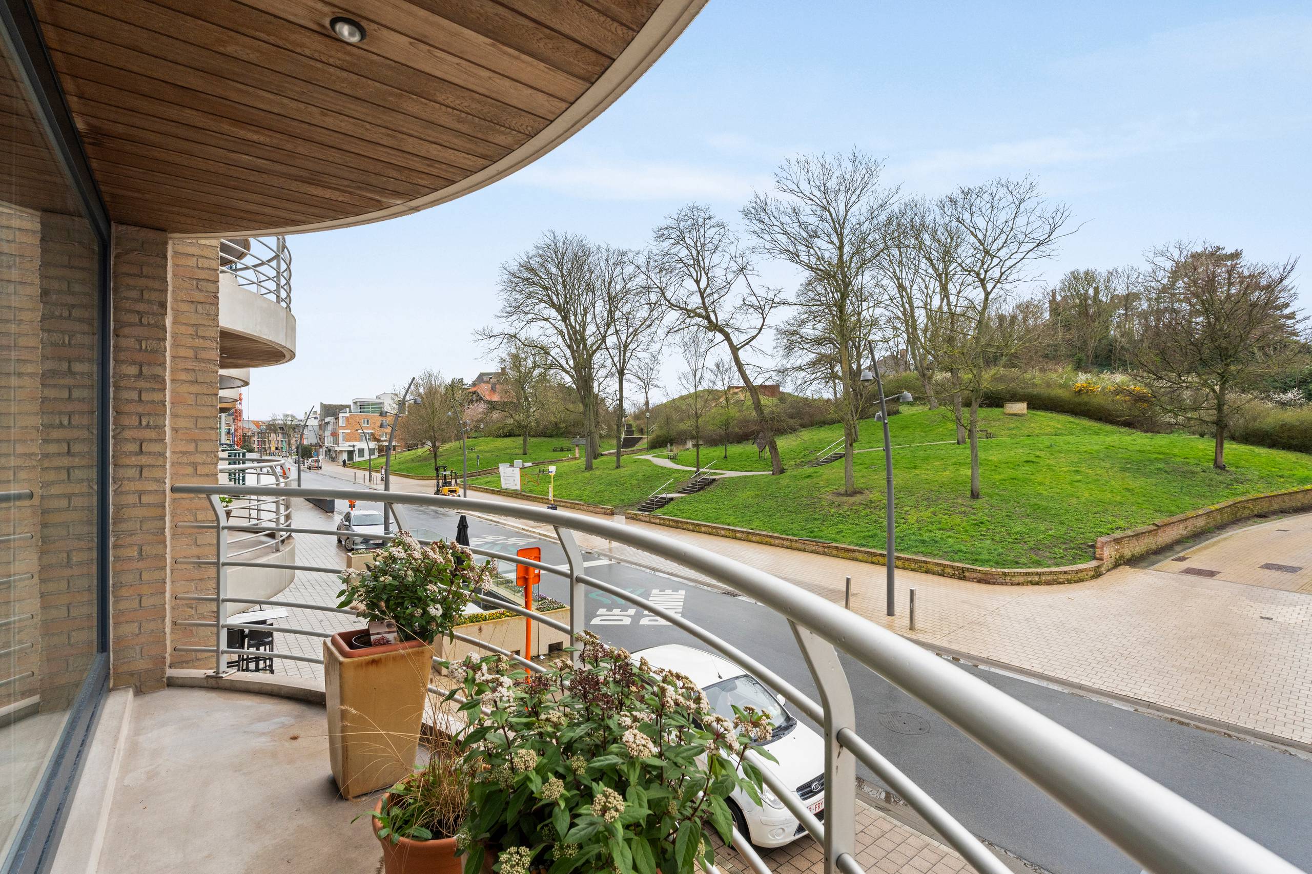 Instapklaar 2-slaapkamerappartement te koop in De Panne! - foto 2