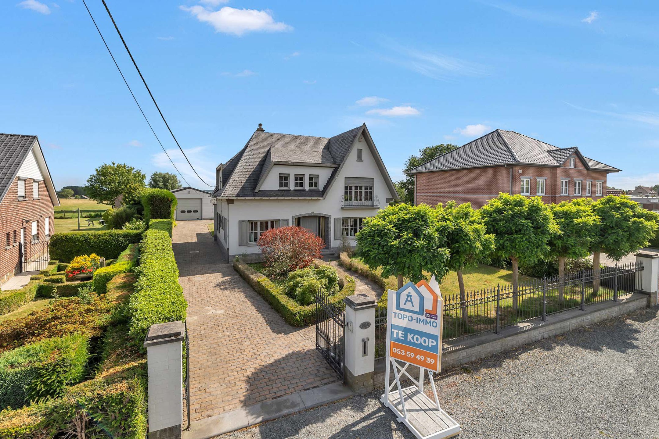 Prachtige villa met achterliggende loods van +/- 200m² - foto 1