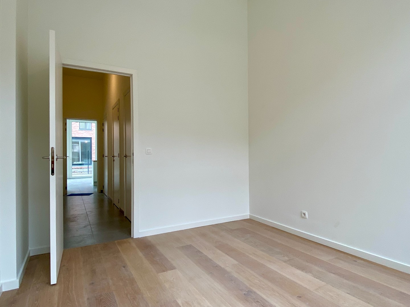 Nieuwbouw appartement in centrum Kortrijk met tuin/terras en 1 slaapkamer - foto 4