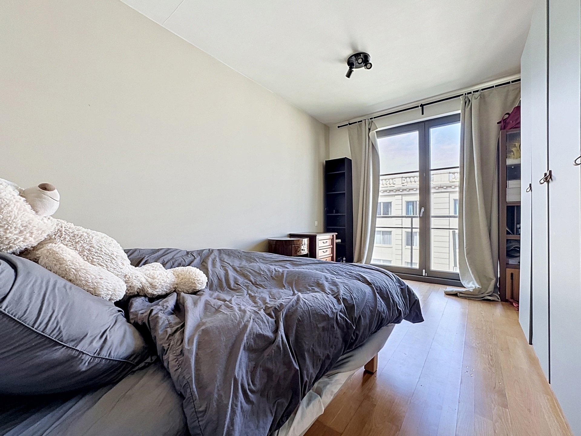 Appartement te huur in Schaarbeek met 2 slaapkamers - foto 3