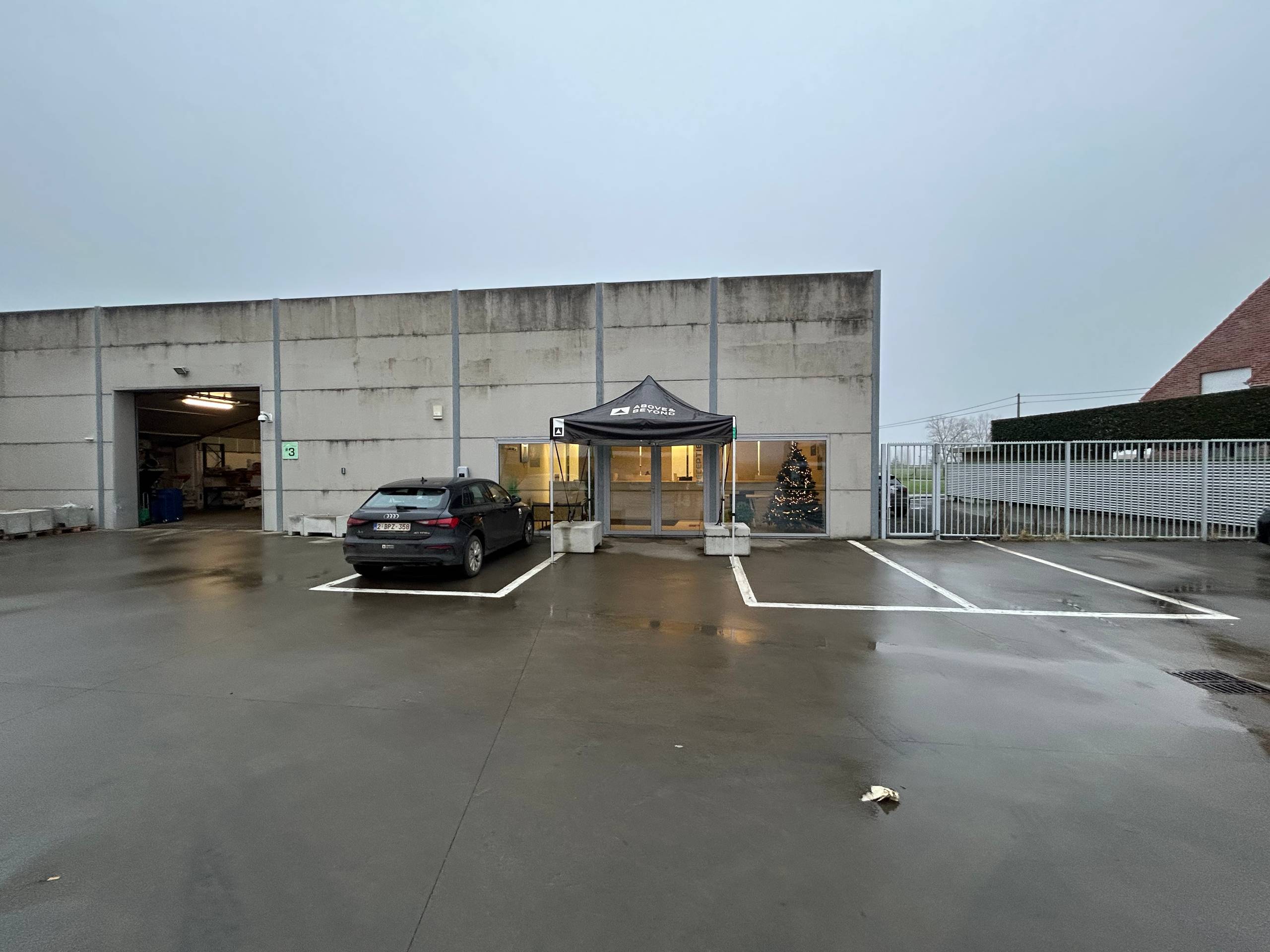 Commercial for rent in Zonnebeke - photo 1