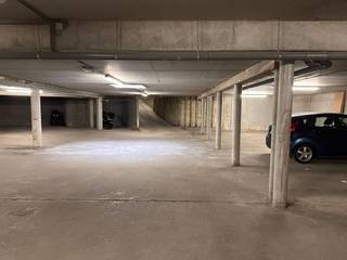 Ondergrondse parkeerplaats gelegen in een ondergrondse parkeergarage nabij het centrum en het station van Vilvoorde en alle belangrijke...