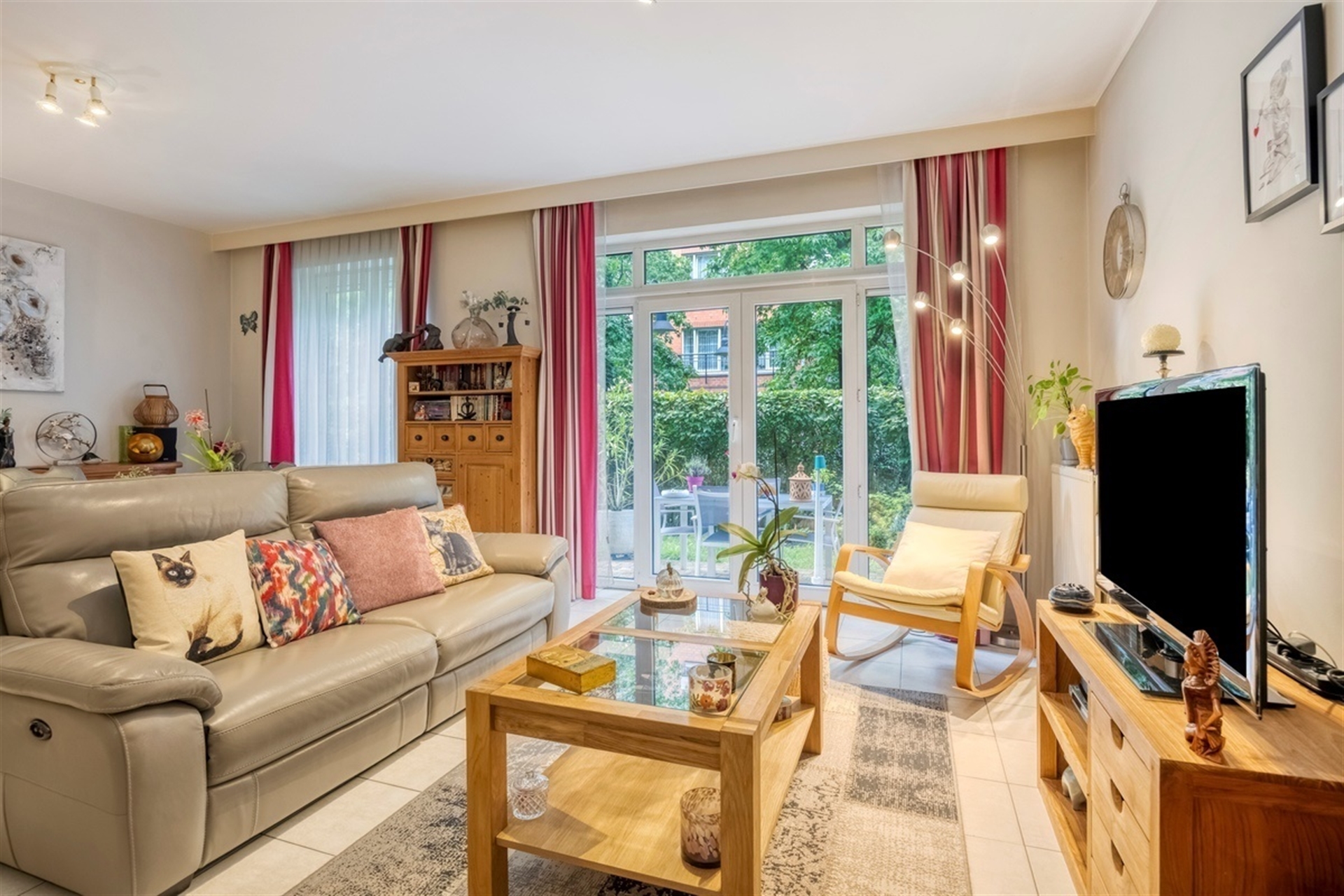 Prachtig gelijkvloersappartement te huur in de “ Jett'se Tuinen”.     - foto 2