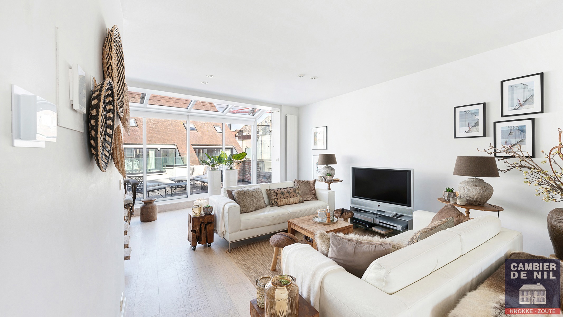 Schitterend duplex appartement met terras voor-en achteraan in hartje Zoute - foto 2