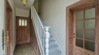 In het rustige en groene Pécrot, nét over de taalgrens, bevindt zich deze charmante, vrijstaande woning met een uniek en adembenemend zicht op...