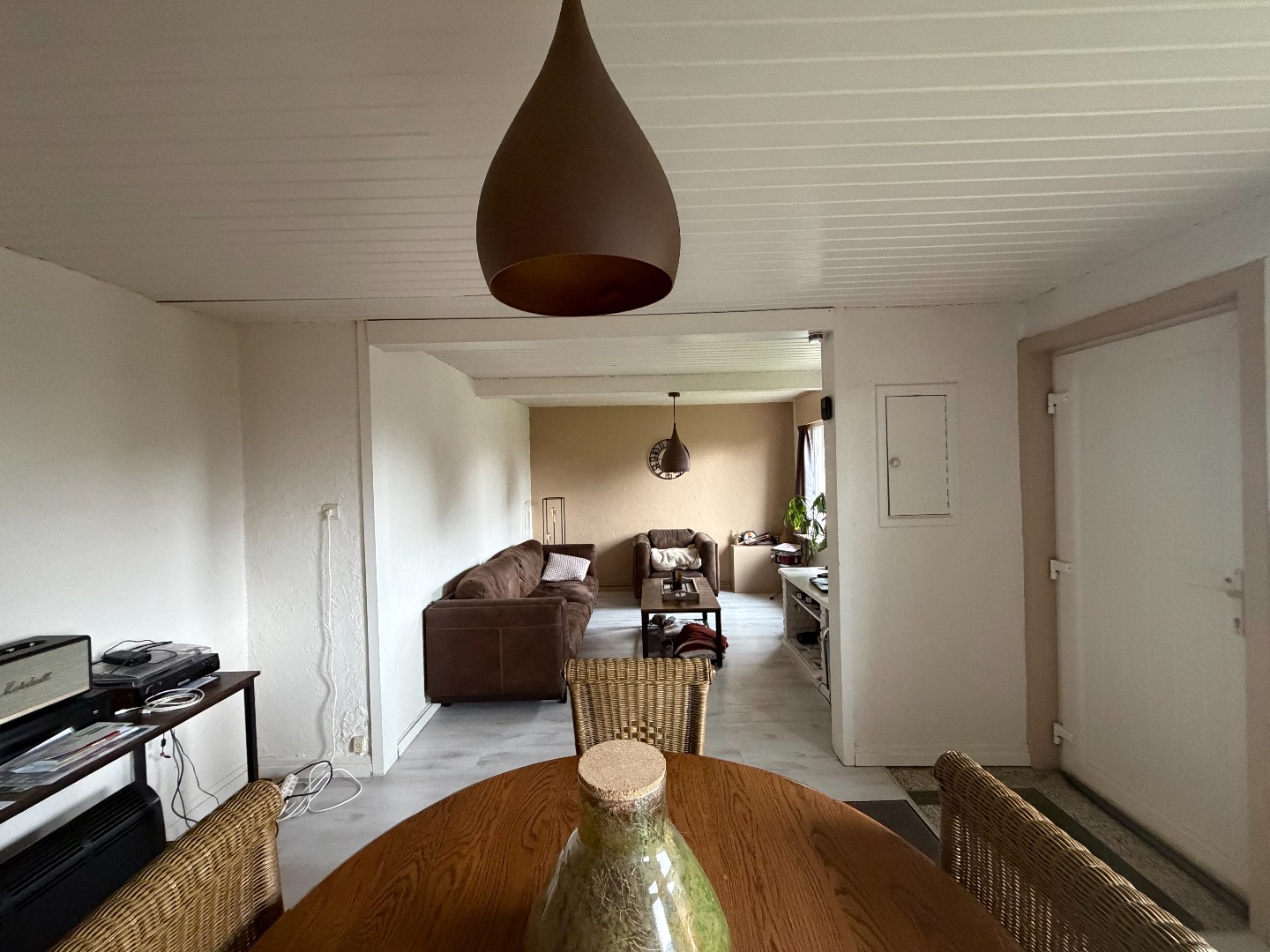 Charmante halfopen woning met garage, 2 slaapkamers en grote tuin - foto 4