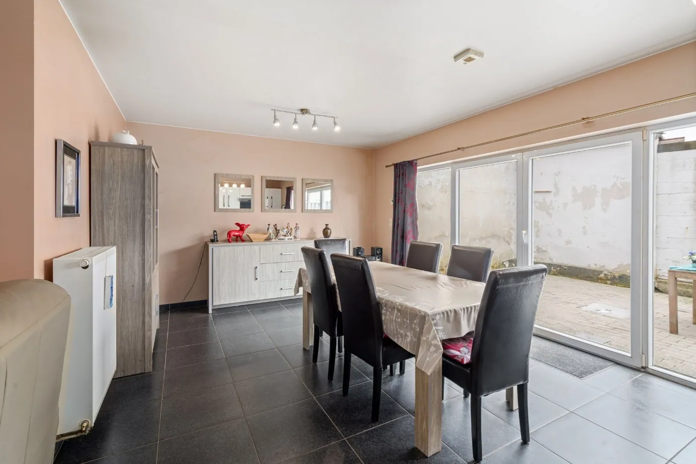 Ruim 2 slaapkamer app met zonnige binnenkoer te Ledeberg - foto 4