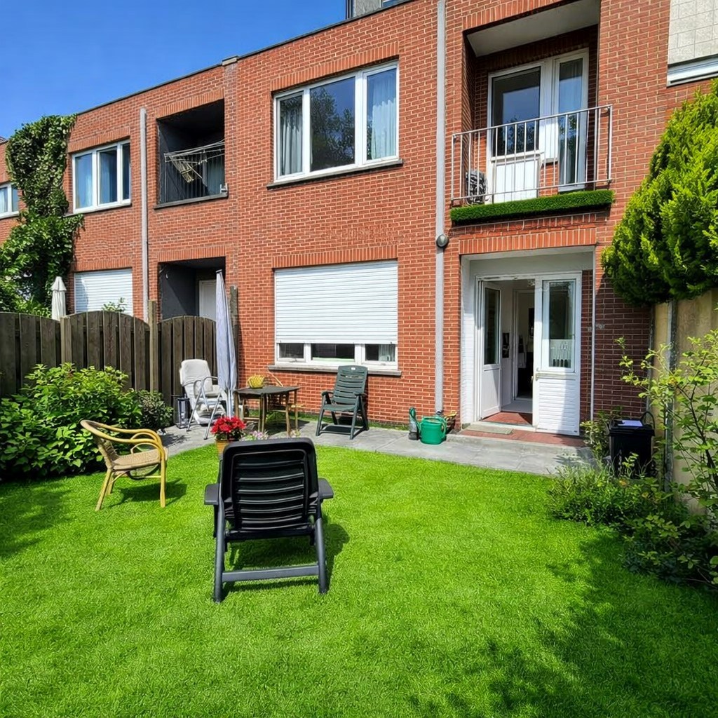 Instapklaar gelijkvloersappartement met zonnige tuin op topligging in Mariaburg - foto 2