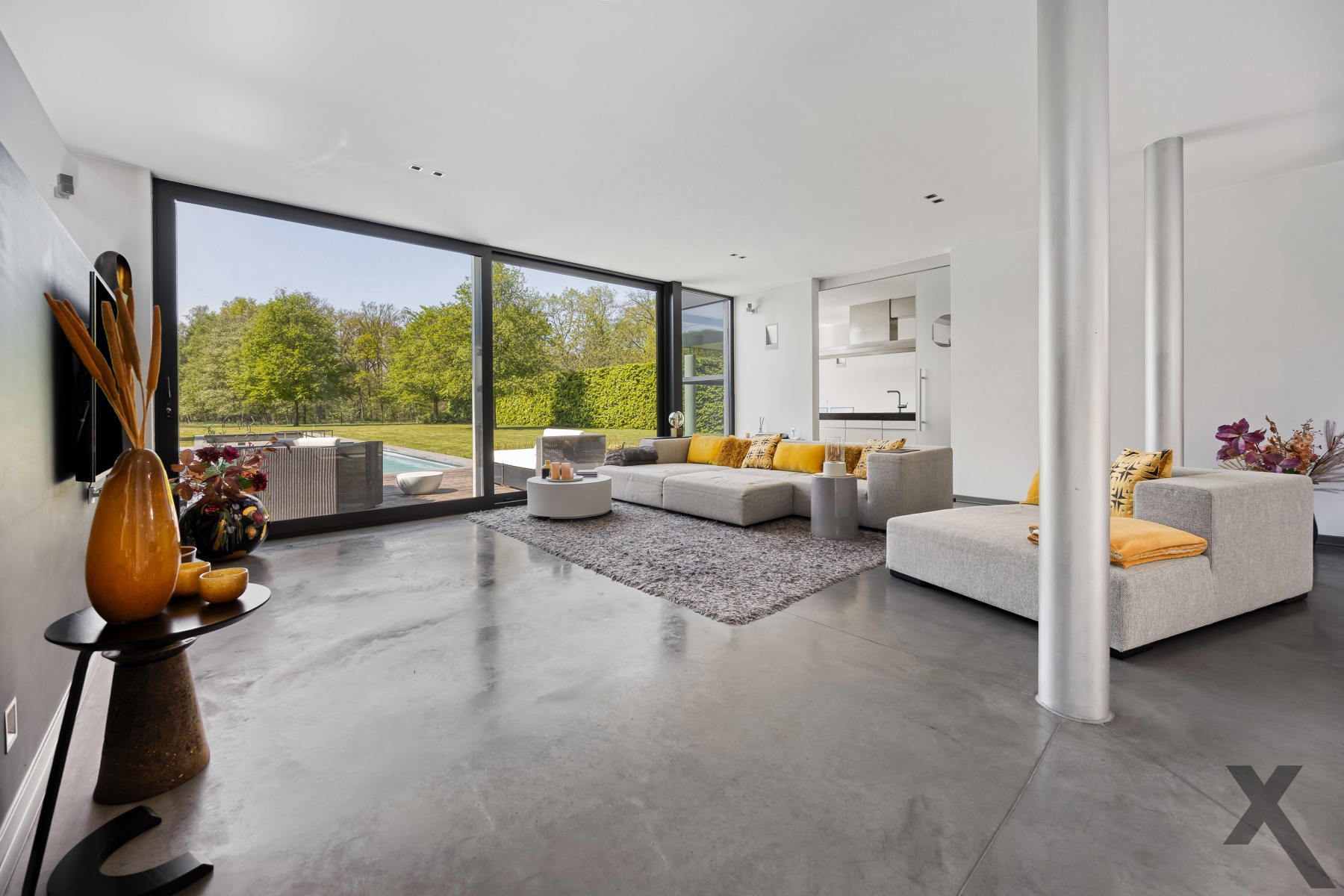 Tijdloze architecturale villa met weids zicht op natuur - foto 4