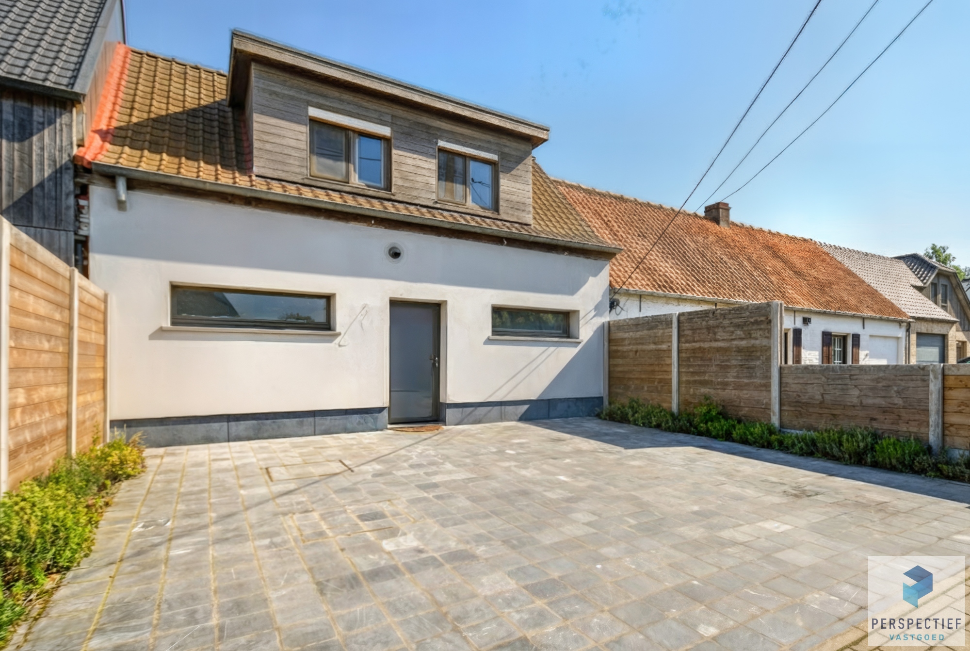 Ruime woning met tuin, kleine weide &amp; bijgebouw gelegen in landelijke omgeving in Oedelem op  1 365 m² - foto 4