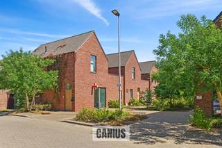 <p><span>OFFICE BUILDING WITH PRACTICE ROOMS IN PRIME LOCATION</span></p><p><span> </span></p><p><span>This detached building can be found in Sint-Agneshof in Sint-Truiden. It concerns a unique location at the Begijnhof of Sint-Truiden, near the entrance of the nature reserve Het Speelhof, but also the Sint-Trudo hospital and the psychiatric hospital Asster are nearby.</span></p><p><span> </span></p><p><span>This is a building, built in 2019 that consists of two floors. It currently serves as a practice for a doctors' association. </span></p><p><span> </span></p><p><span>In terms of layout, on the ground floor we find a reception area with waiting room, sanitary facilities and several practice and office areas. On the second floor we find a practice room, meeting room, technical storage room and a roof terrace. All this offers us about 319m² gross area.</span></p><p><span> </span></p><p><span>Outside you can enjoy a green environment and you can use the adjacent parking of the Beguinage, where you can park your car for free.</span></p><p><span> </span></p><p><span>Would you like more information or a viewing at this property? Contact Canius Real Estate at 078 78 30 39 or <span>info@canius.be</span></span></p><p><span> </span></p><p><span>*These details are for information purposes only. The surfaces mentioned are only indicative. Canius Real Estate cannot be held responsible for the accuracy of the data provided to it. </span></p><p><span> </span></p><p><span> </span></p>