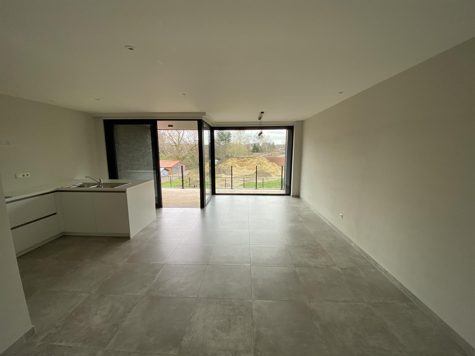 Recent appartement op wandelafstand van het centrum - foto 4