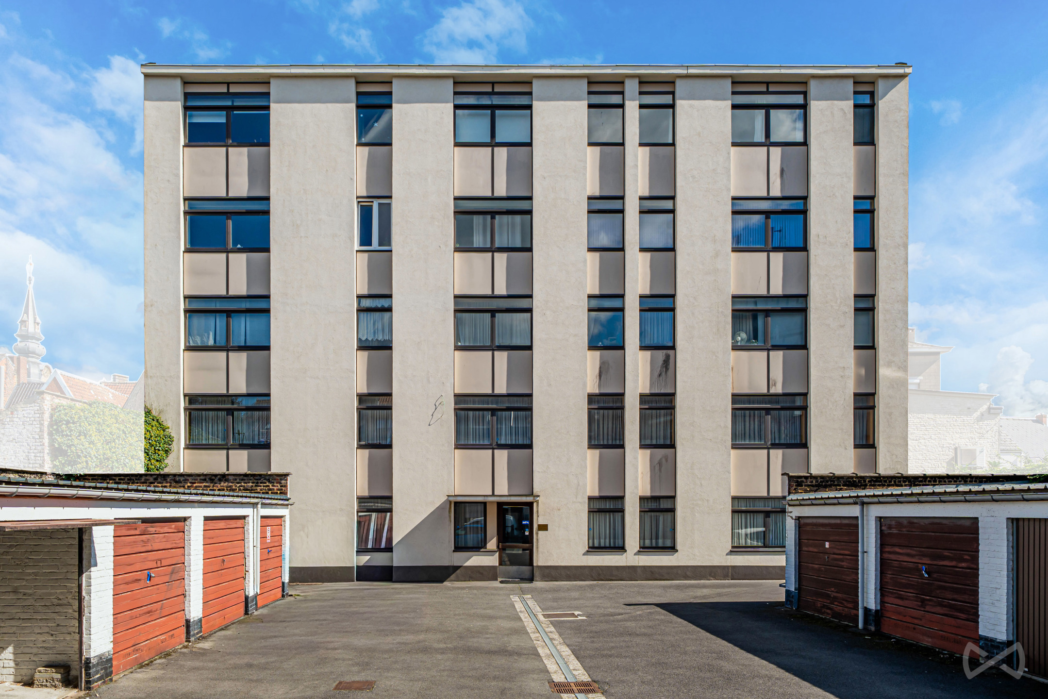 Appartement te koop in Lessen