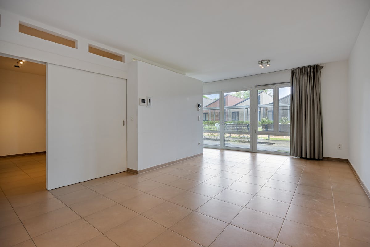 Ready-to-use assisted living apartment with spacious terrace in Kontich - photo 1