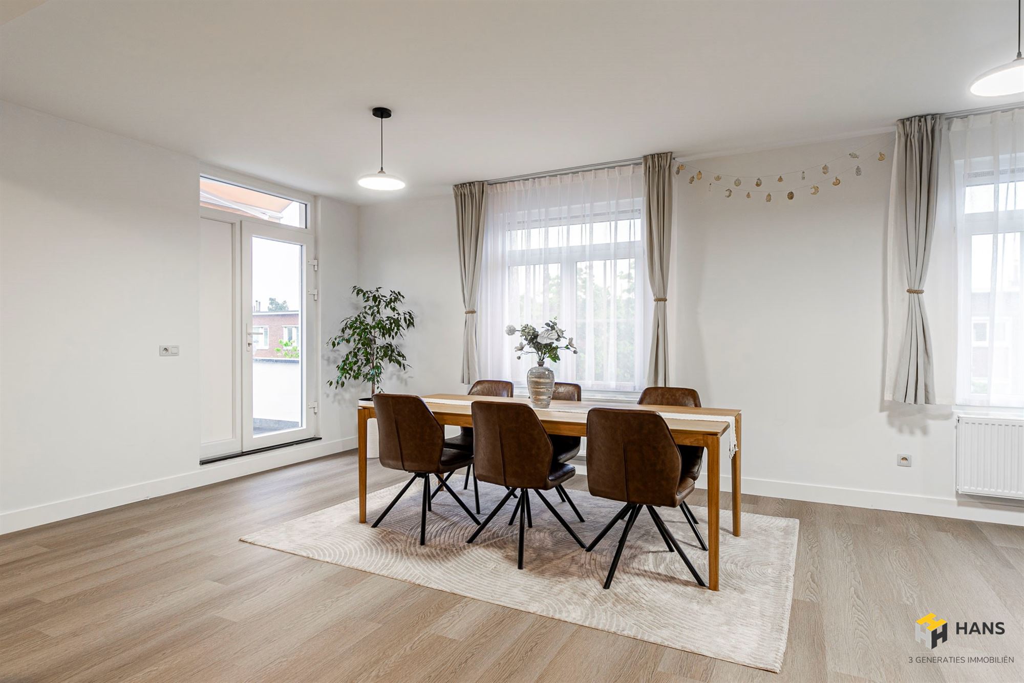Instapklaar appartement (100 m²) met 3 slaapkamer en terras (13 m²) in Wilrijk - foto 4