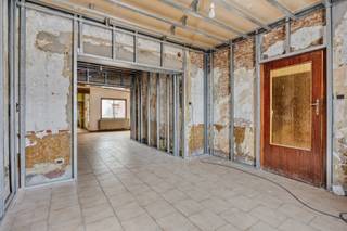 Te koop: woning met potentieel in TienenOntdek deze ruime woning met 2 slaapkamers (mogelijkheid tot 3 via de vernieuwde zolder) en een bewoonbare...