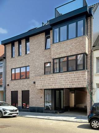Op zoek naar een instapklaar en energiezuinig appartement met ruimte en comfort? Deze recente duplex op de eerste verdiepinging de Eikerstraat 69...