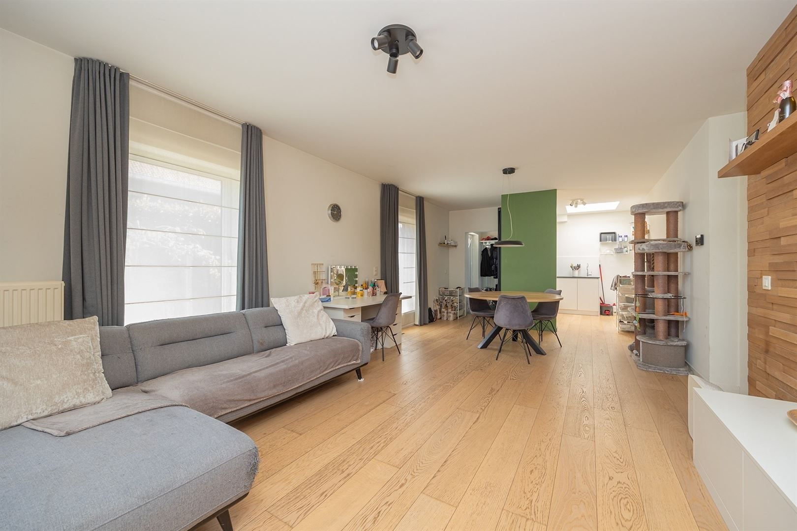 

Instapklaar gelijkvloers met stadstuintje en garagebox  - foto 4
