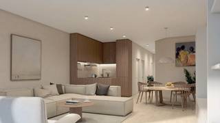 Met trots presenteren wij Residentie “Tristar”, een verfijnd nieuwbouwproject aan de Zeedijk in Middelkerke, met een adembenemend frontaal zeezicht. Gelegen op loopafstand van het centrum biedt deze residentie de ideale combinatie van luxe en bereikbaarheid. De bijzondere kwaliteiten van deze locatie hebben de architect geïnspireerd om een doordacht nieuwbouwproject te realiseren, bestaande uit 10 lichtrijke appartementen. Door een slimme toepassing van kleuren, contrasten en duurzame materialen sluit de architectuur perfect aan bij het straatbeeld en straalt het een tijdloze elegantie uit. De appartementen bieden niet alleen een uitzonderlijke woonervaring, maar vormen tevens een uitstekende investeringsmogelijkheid. Door de appartementen als vakantiebestemmingen te verhuren, kunt u rekenen op aantrekkelijke extra inkomsten met gegarandeerd succes. Bovendien geniet u van het uitgebreide aanbod van evenementen en activiteiten in de badplaats, en dat allemaal binnen handbereik. Welkom in de wereld van stijlvol wonen en investeren aan de prachtige Belgische kust. 