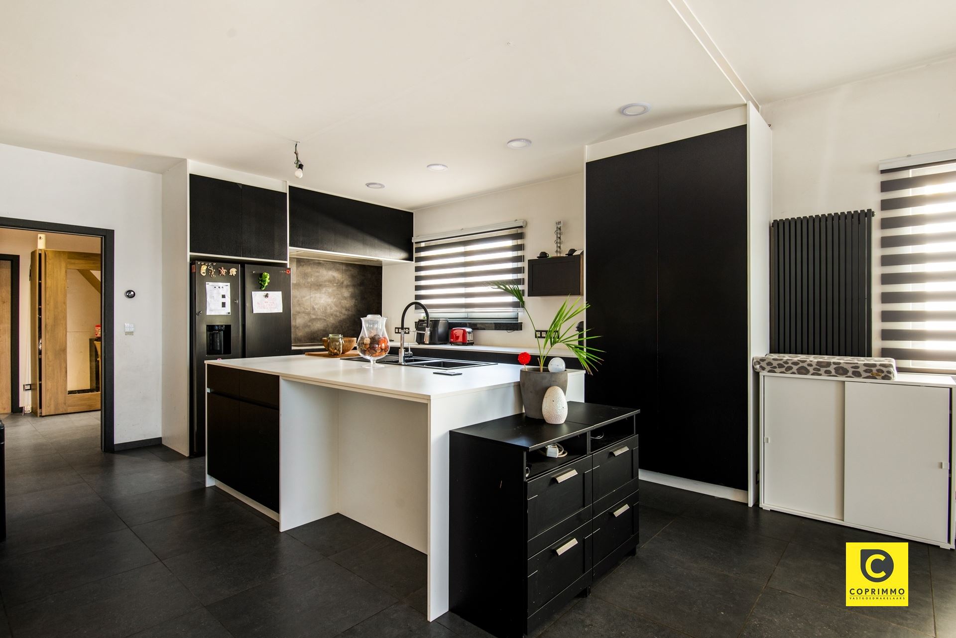 Woning: 4 slk + magazijn - foto 5