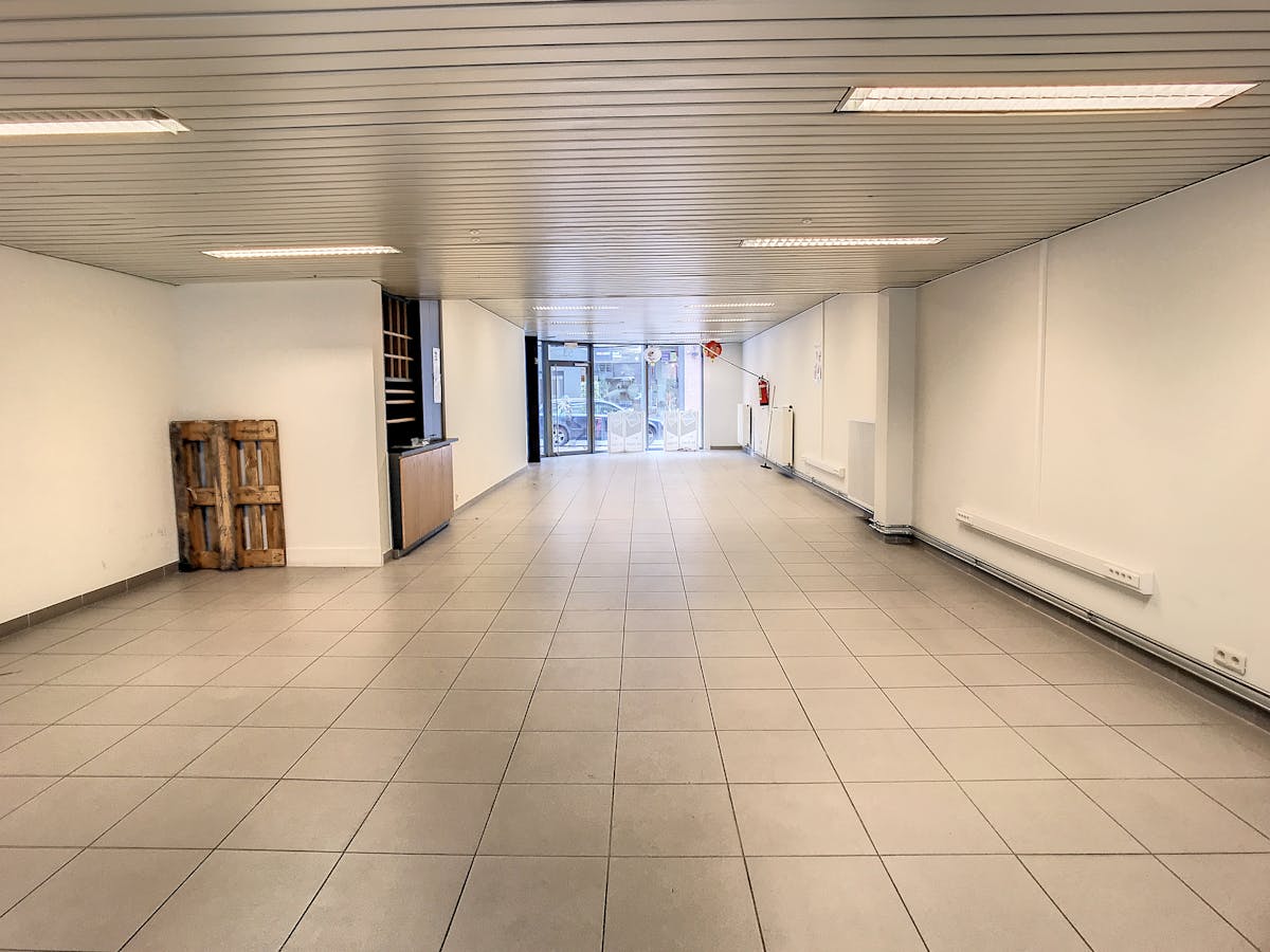 Handelspand van ca. 160 m² in het centrum van Roeselare - foto 4