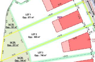 <p><span>In de rustige Reynaertstraat te Sint-Baafs-Vijve bevindt zich dit uitzonderlijk mooi perceel bouwgrond met een totale oppervlakte van ca. 1.036 m². Deze eigendom geniet van een landelijke ligging met open zicht op het groen, wat zorgt voor een oase van rust en privacy.</span></p><p><span> </span></p><p><span>Ondanks het groene en rustige karakter, bevinden winkels, scholen en openbaar vervoer zich op slechts 2 km afstand, waardoor u geniet van de perfecte combinatie tussen natuur en bereikbaarheid.</span></p><p><span> </span></p><p><span>Troeven van dit perceel:</span></p><ul><li><span>Ruime grondoppervlakte van ca. 1.036 m² </span></li><li><span>Straatbreedte van ca. 17 m en perceeldiepte van ca. 70 m </span></li><li><span>Bebouwbare gevel van 8.75 m op een diepte tot max. 20 m </span></li><li><span>Mogelijkheid tot het bouwen van een woning met 2 volwaardige bouwlagen en dak </span></li><li><span>Geen bouwverplichting</span><span>: bouw op uw eigen tempo! </span></li></ul><p><span>Bent u op zoek naar een rustig gelegen bouwgrond met tal van mogelijkheden en een vlotte bereikbaarheid? Dan is dit perceel beslist een unieke kans!</span></p><p><span> </span></p><p><span>Voor meer informatie contacteer Quinten van Immo Zone op 0485/02.48.04 of via <span>quinten@immo-zone.be</span></span><span> </span></p><p><span> </span></p>
