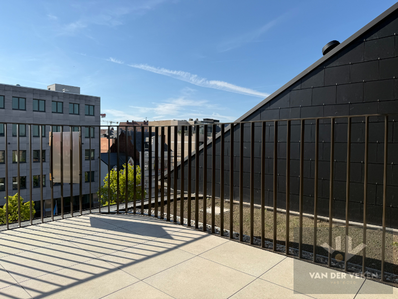 LICHTRIJK NIEUWBOUWAPP MET 2 SLPK NABIJ QUARTIER BLEU EN STADSCENTRUM - foto 5