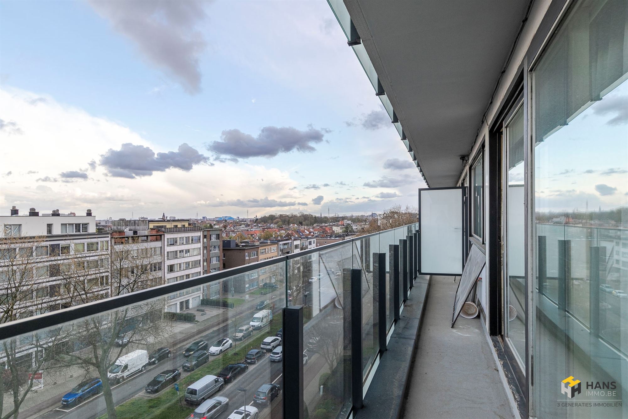 Appartement (80m²) met 1 slaapkamer en terras (9 m²) in Merksem. - foto 2