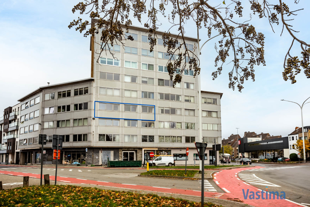 Instapklaar appartement met 2 slaapkamers en terras - foto 1