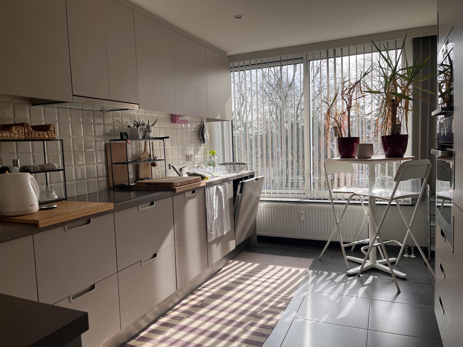 Lichtrijk 2-slaapkamerappartement met 2 terrassen en garage! - foto 5