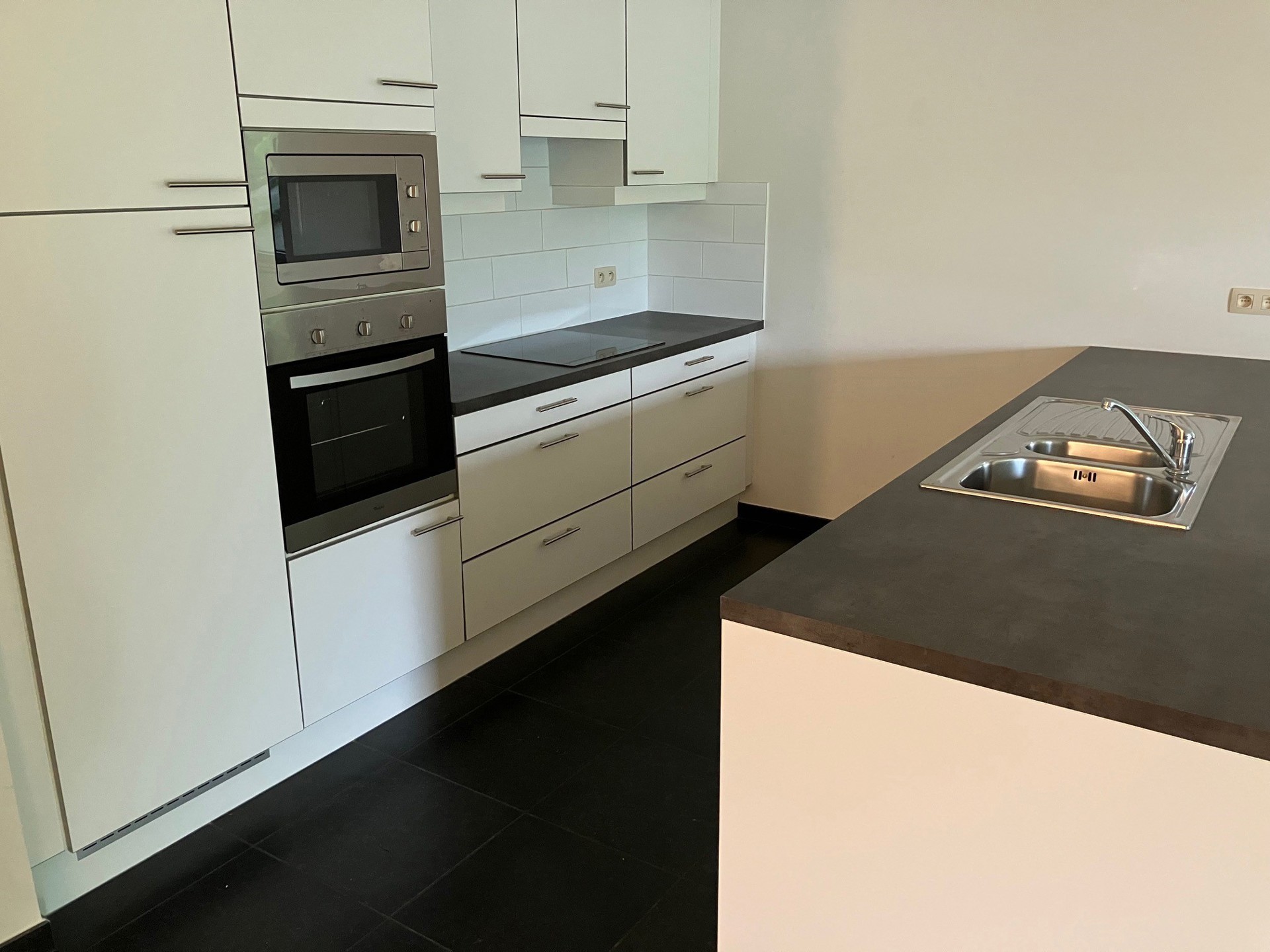 Ruisbroek mooi 3 slaapkamer appartement op 1e verdieping - foto 4