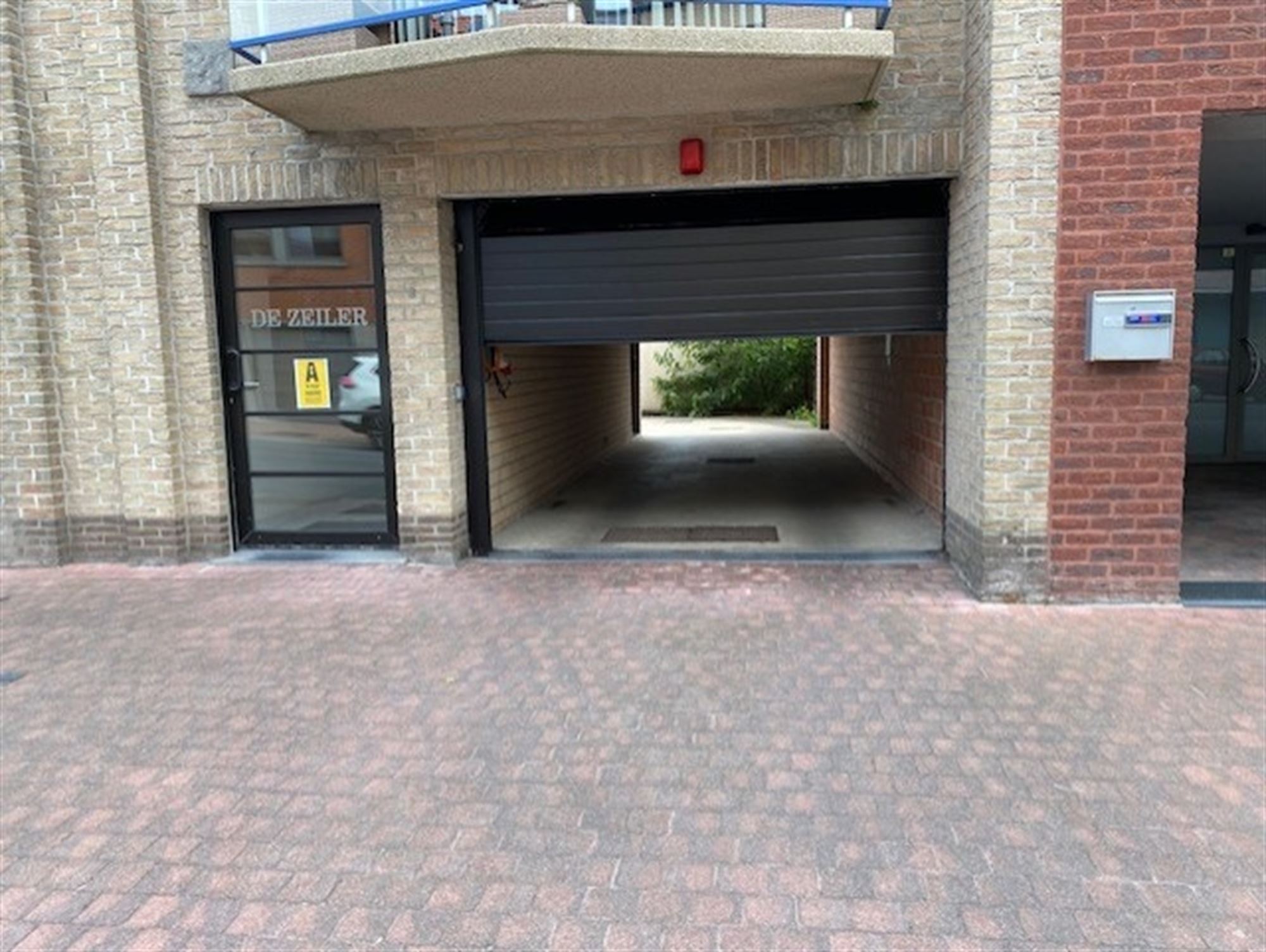 Garage à louer à Ostende - photo 1